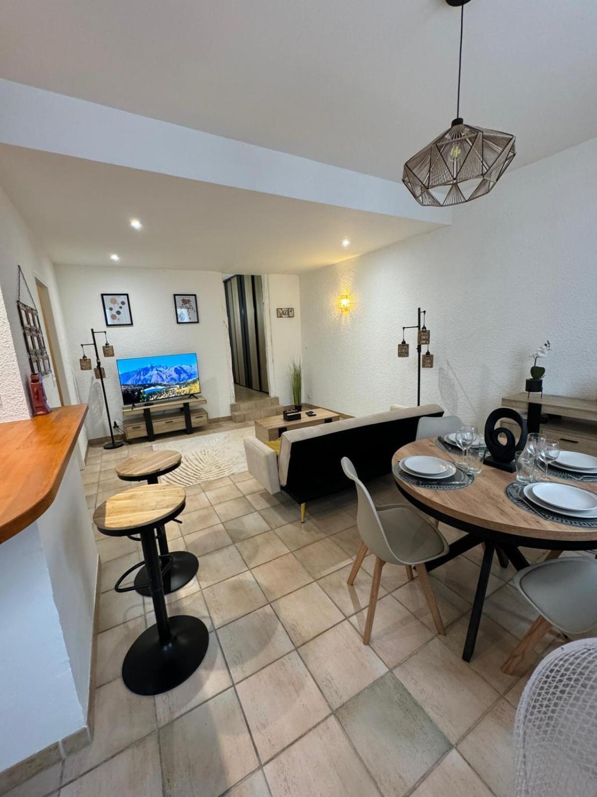 Charmant Appartement En Hypercentre De Castelnaudary Kültér fotó